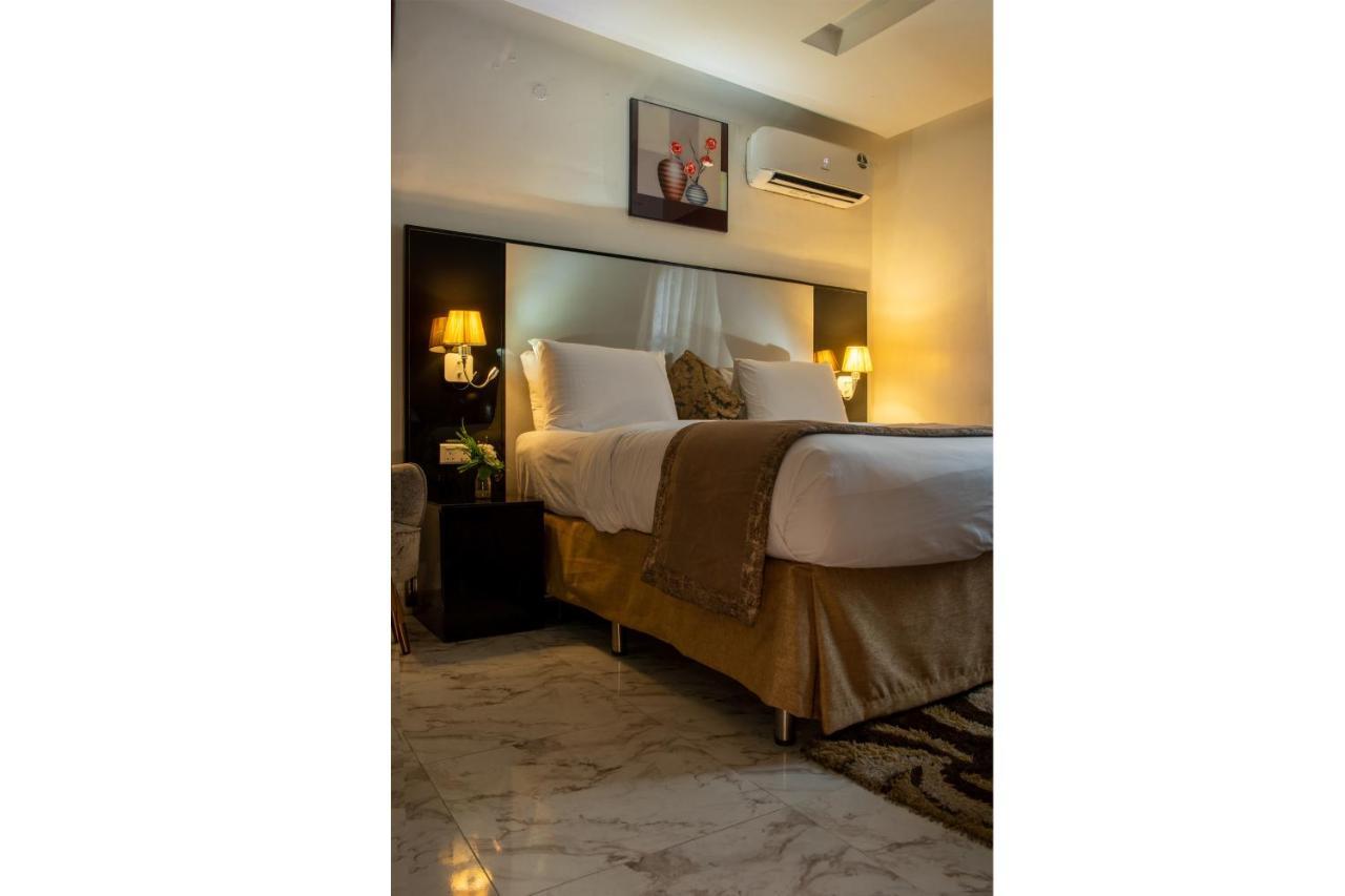 Ziroc Residence Lekki Phase 1 エクステリア 写真